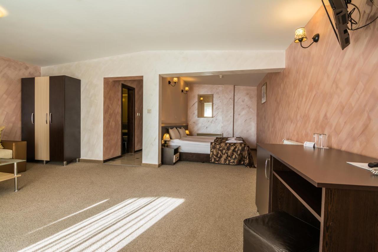 Hotel Royal Borovets Exterior foto